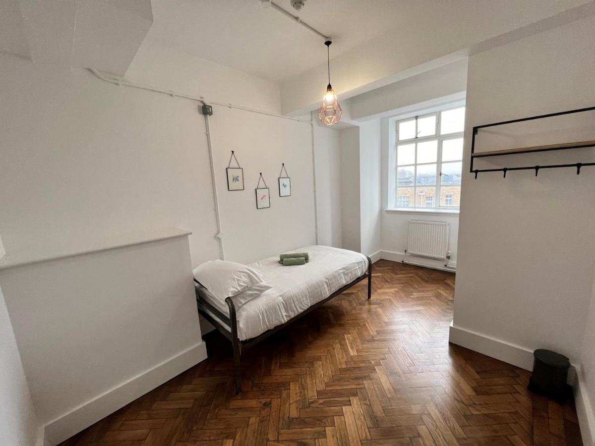 The Bristol Wing Hostel Exterior photo