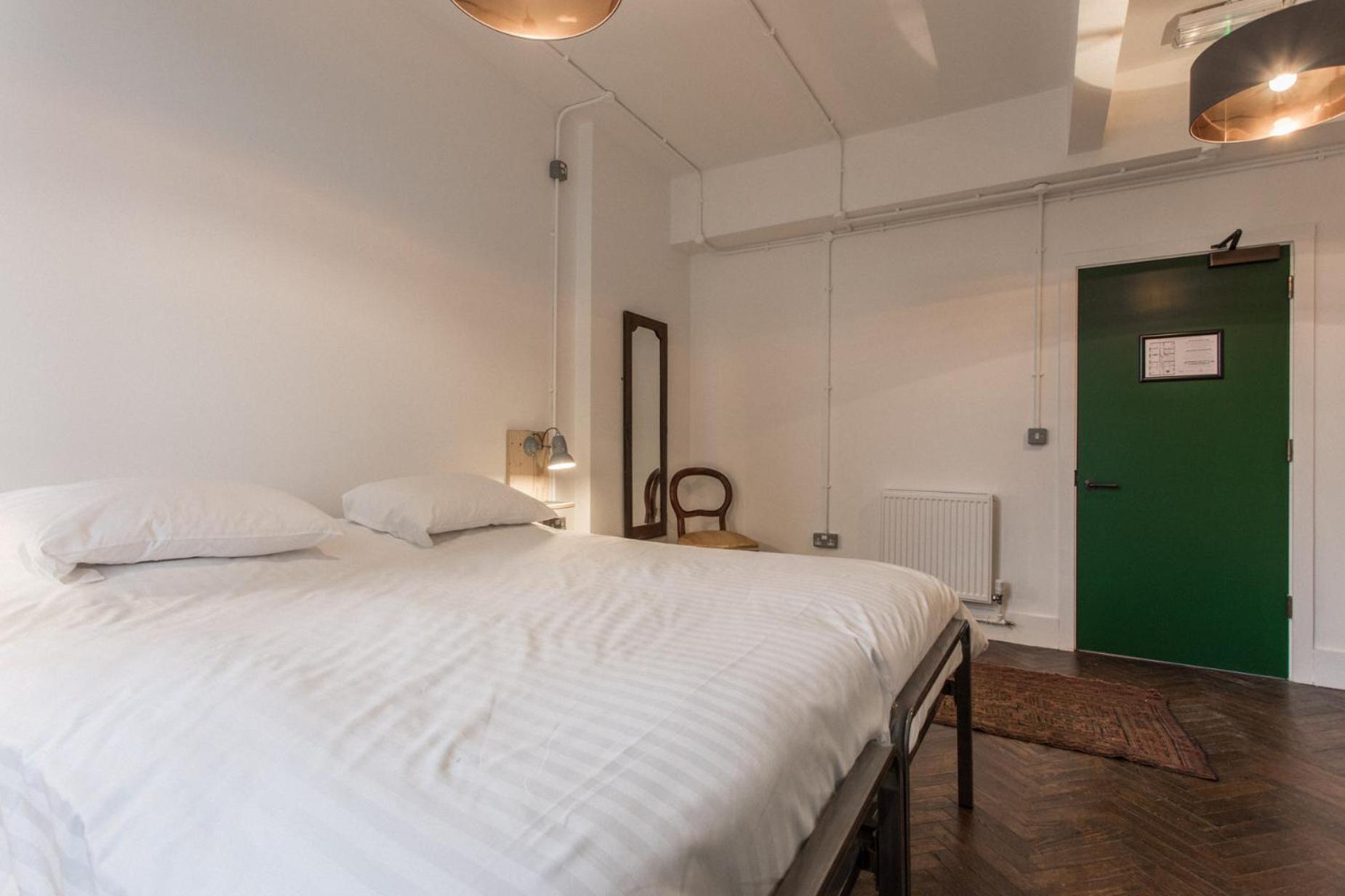 The Bristol Wing Hostel Exterior photo