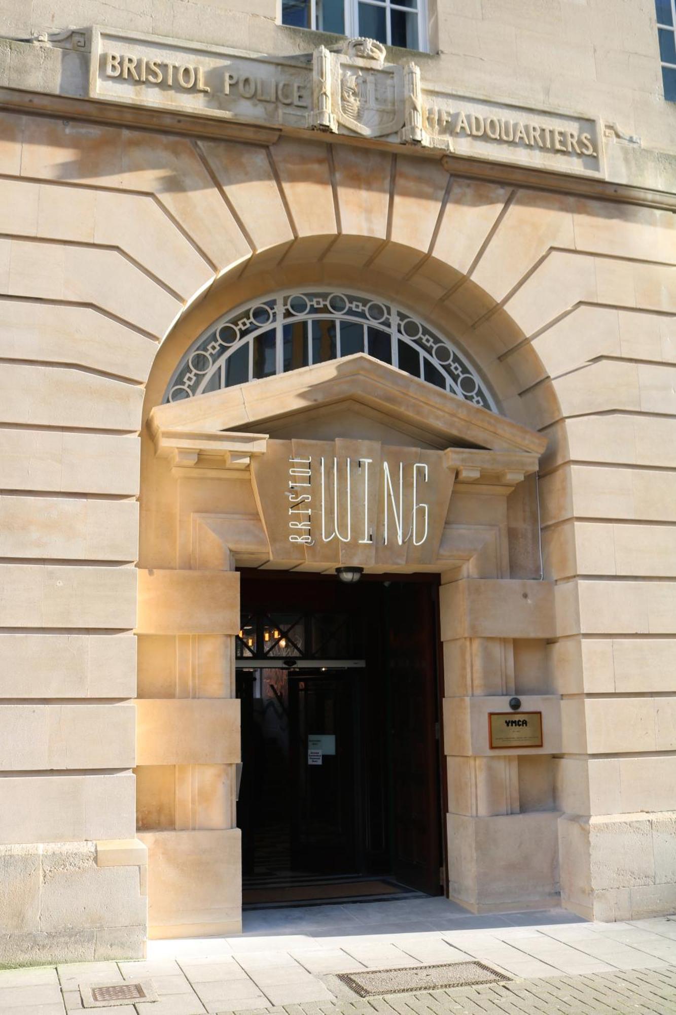 The Bristol Wing Hostel Exterior photo